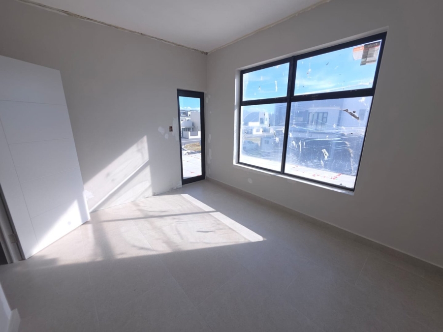 3 Bedroom Property for Sale in Sandown Western Cape